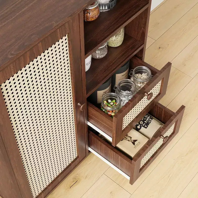 Meuble d'appoint à porte en rotin tressé de 15 pouces avec étagères réglables et tiroirs, Noyer