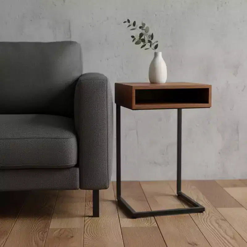 Table d'appoint carrée en bois massif naturel et doré de 24 pouces