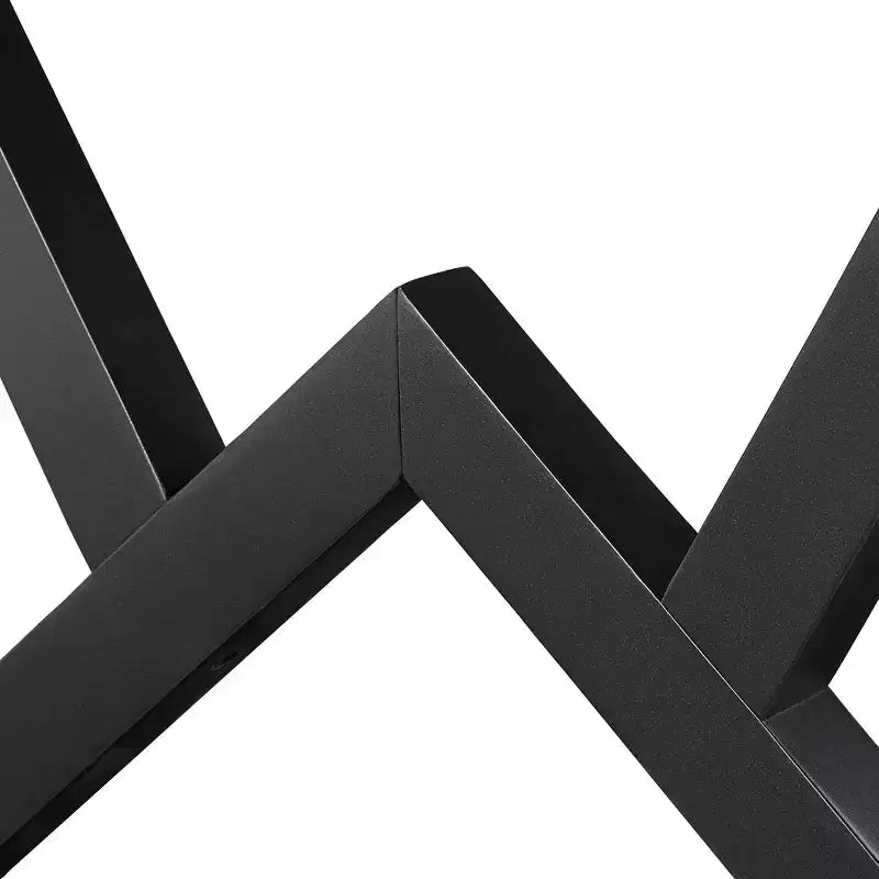 Table basse industrielle noire avec plateau en ciment et étagère ouverte